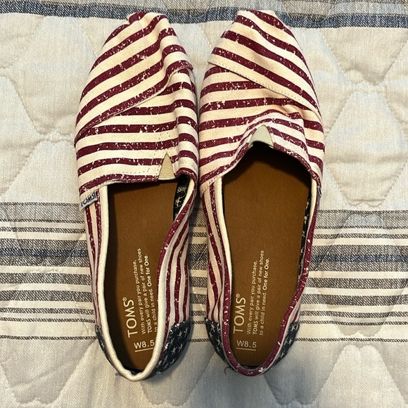 Tom’s Red, white and blue shoes - Picture 1 of 3